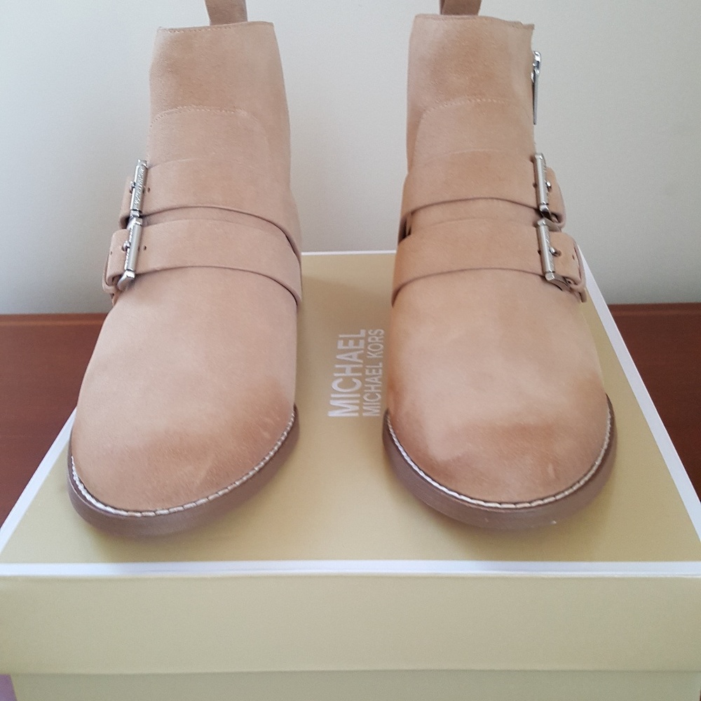 MICHAEL Michael Kors Finley Ankle Boots